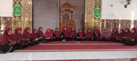 Album : PENGAJIAN BKMT DESA BUARENG